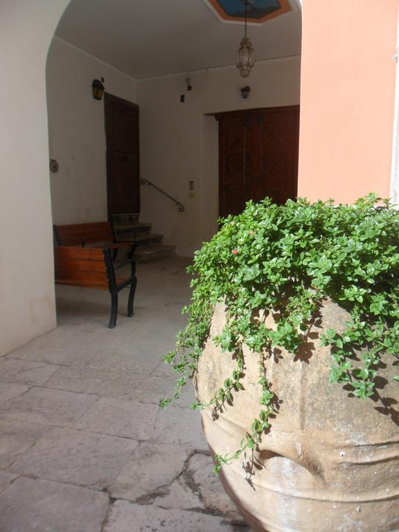 Palazzo Gentilizio De Maffutiis Auletta Exterior foto